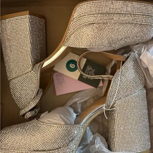 Sparkly Women’s Platform Shoes